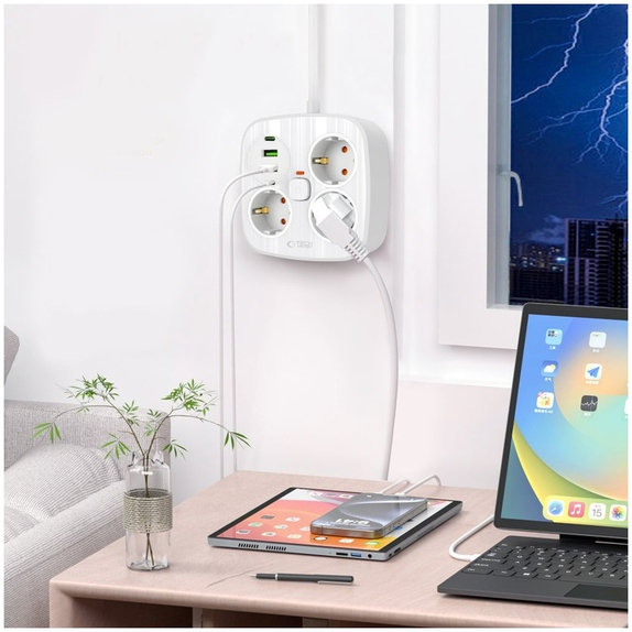 Caricatore da parete PCS3X4 Power Strip 2 USB & 2 USB-C & 3 Socket 200cm, bianca, Tech-Protect