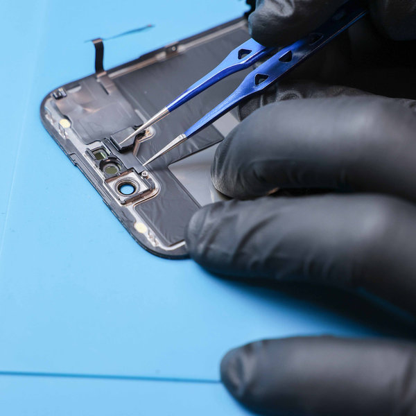 Rimozione del gruppo sensore frontale