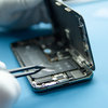 Rimuovi la copertura inferiore del connettore della batteria #2