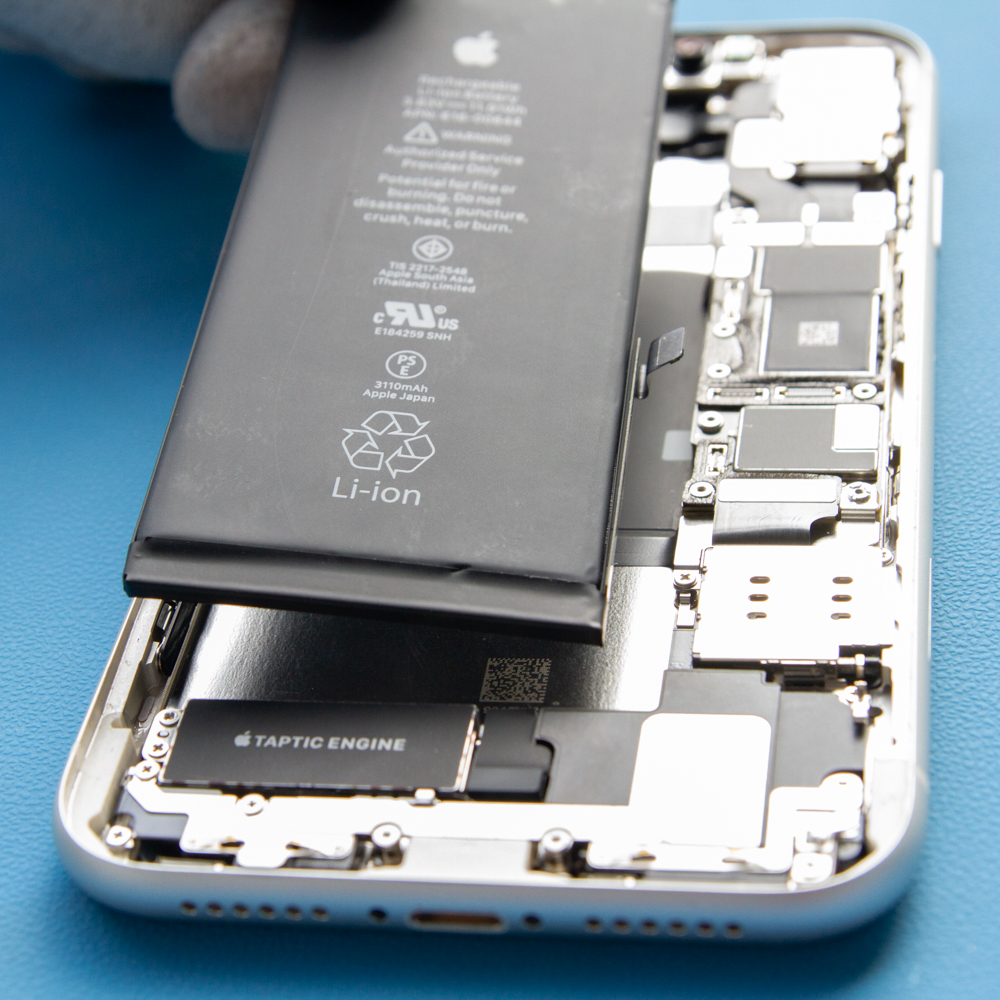 Sostituzione della batteria con cavi flex FPC per rimuovere i messaggi di errore Apple