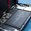 Rimozione della copertura del connettore della batteria e del display #2