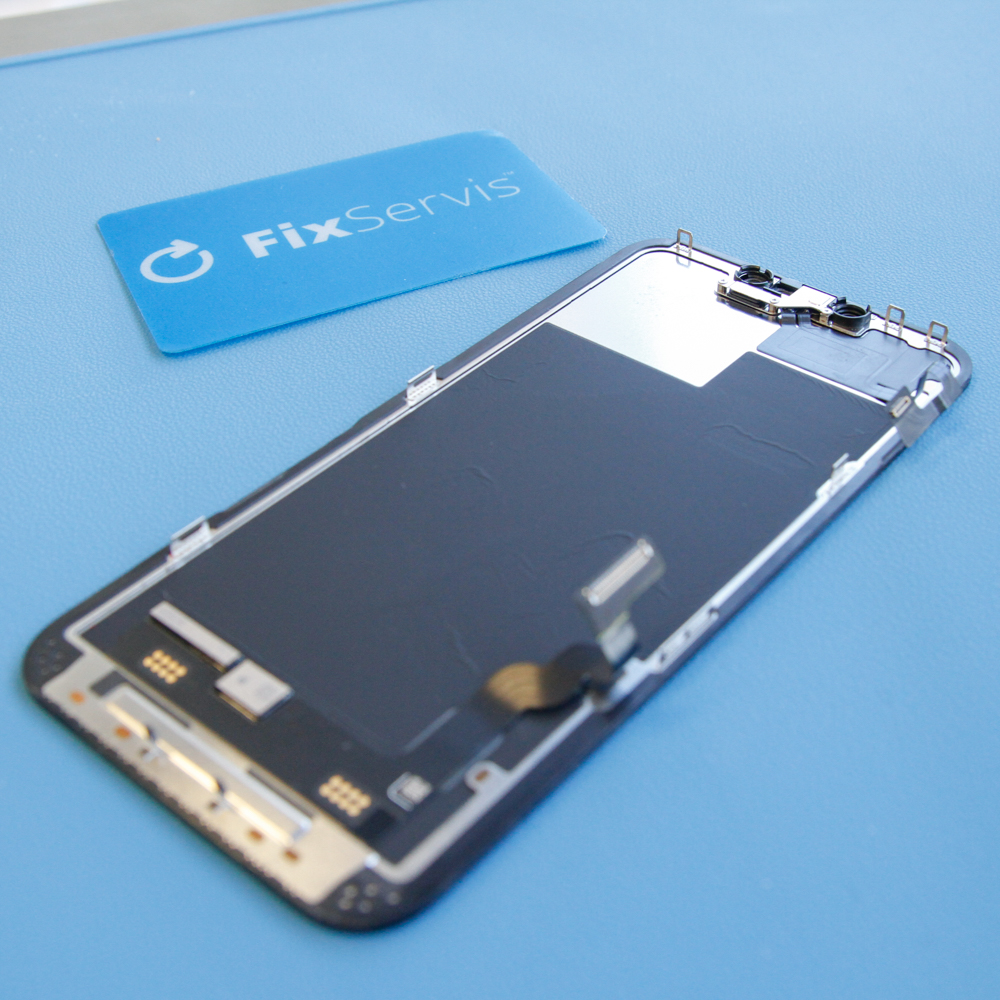 Sostituzione del display LCD su iPhone 11 Pro Max