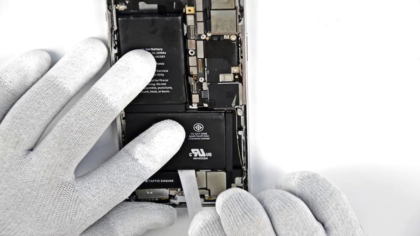 Rimozione della batteria 2